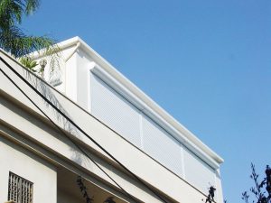 סגירת מרפסת גג